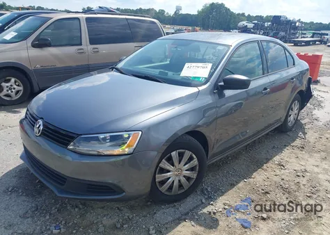 2012 Volkswagen Jetta 2.0L Base/2.0L S z USA, uszkodzony, nr VIN 3VW2K7AJ5CM367963
